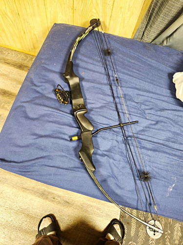 Browning 700 Right-Hand Compound Bow 70lb Draw 29in Aluminum Black Camo