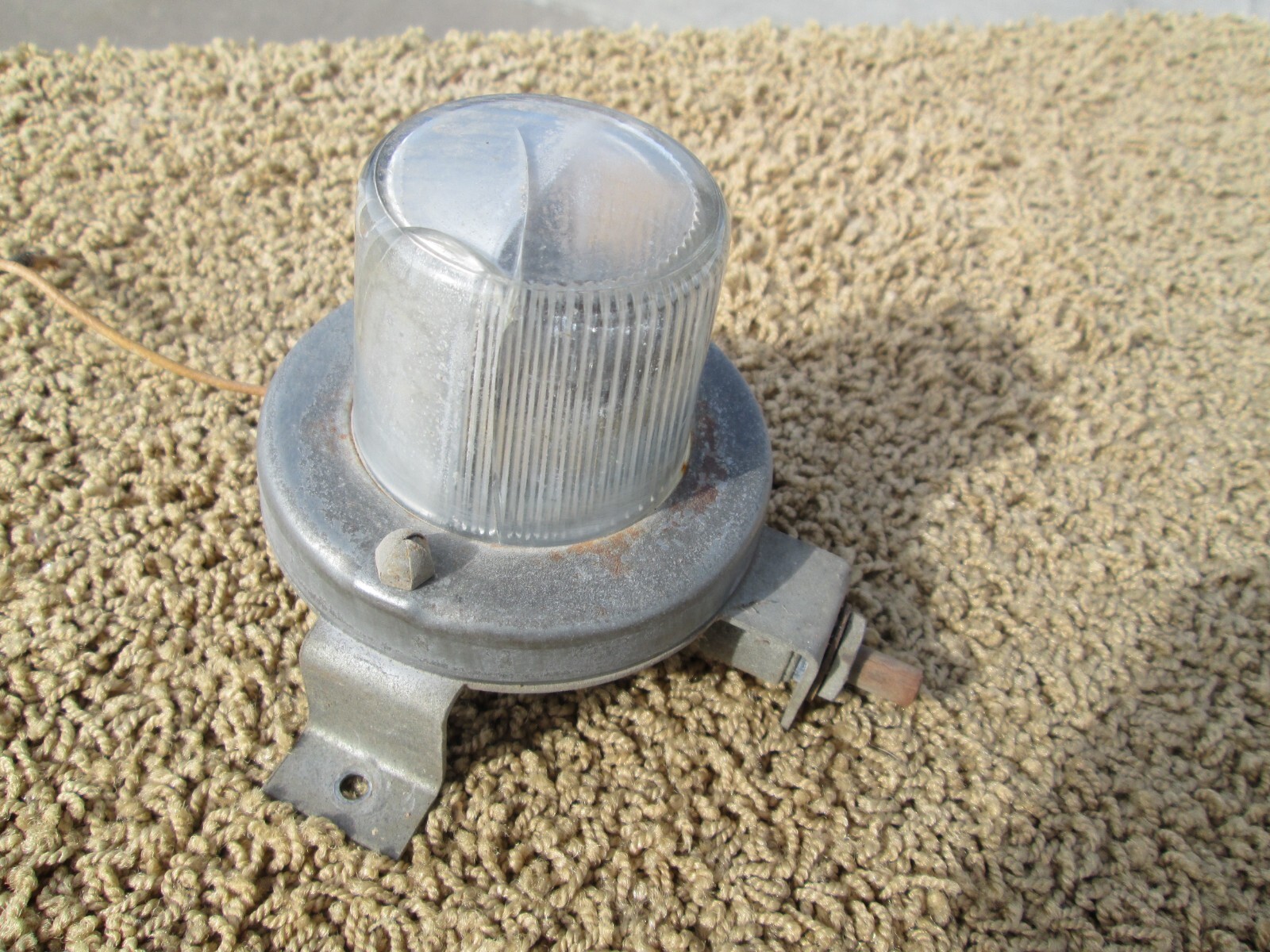 VINTAGE 1952 PONTIAC UNDER HOOD TROUBLE LIGHT. | eBay