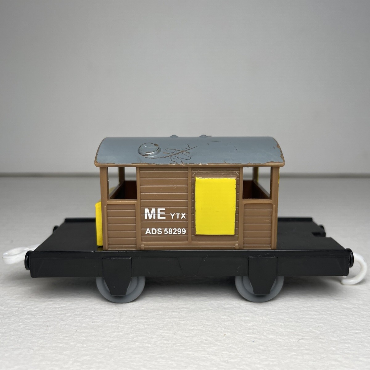 2006 Thomas & Friends Sodor Power Plant Brown Yellow Trackmaster