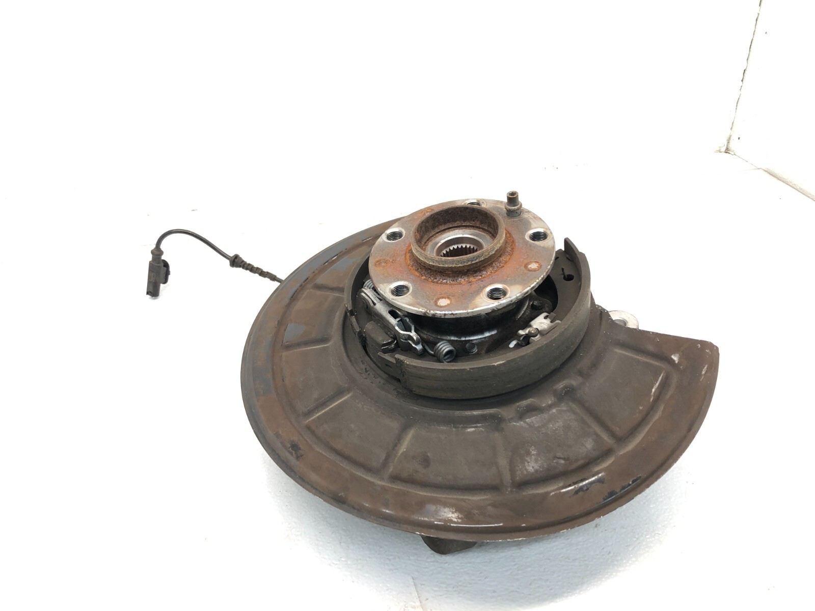 2014-2024 MASERATI GHIBLI S 3.0L RWD LEFT DRIVER REAR SPINDLE KNUCKLE HUB OEM