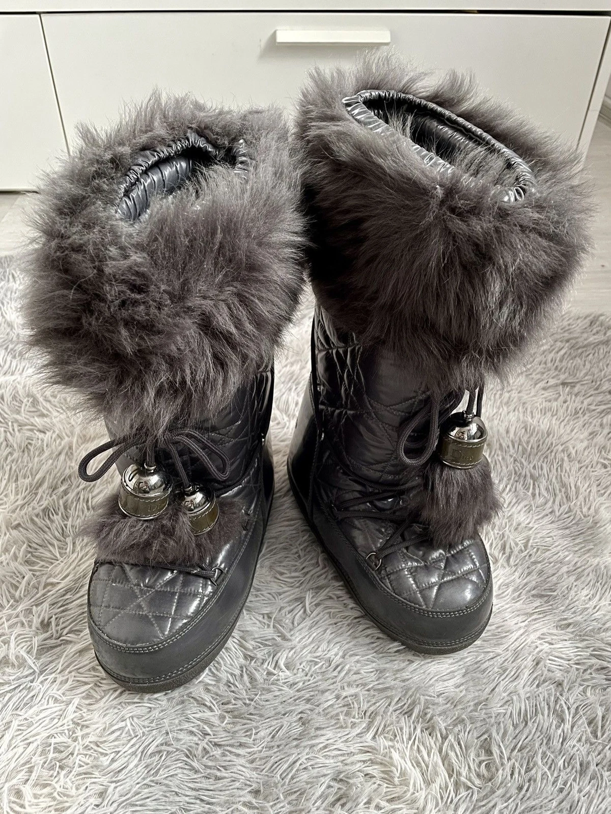 Bottes de neige matelassées fourrure Y2K Dior by John Galliano