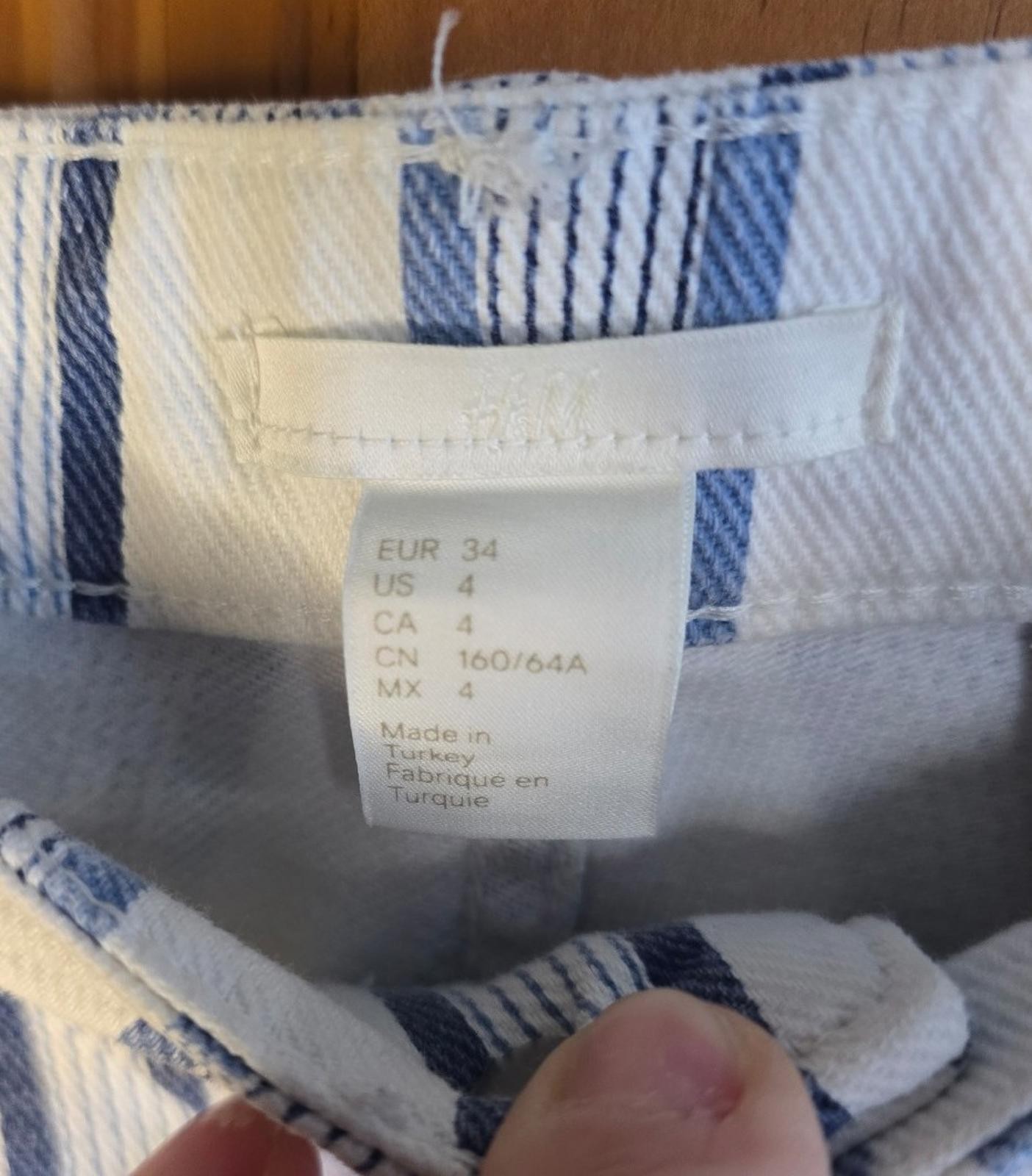 H&M blue and white striped denim flare leg jeans with a raw hem! Size 4 thumbnail 4