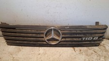 Calandre Mercedes VIANO
