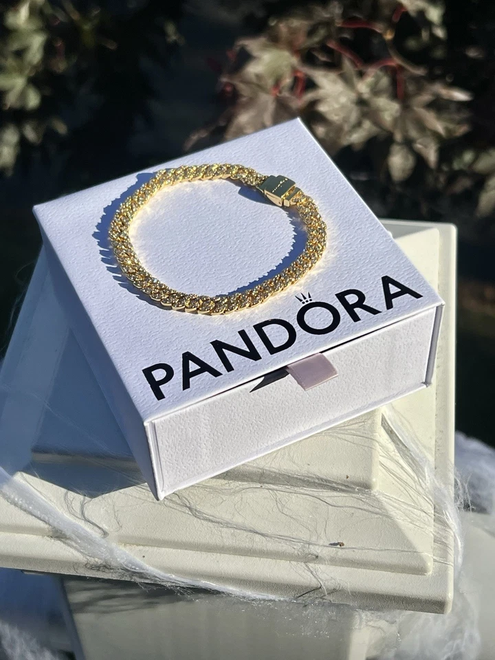 Pulsera Cadena Cubana Pavé Atemporal Oro 14K Pandora - Ligeramente Usada Foto 2 de 4