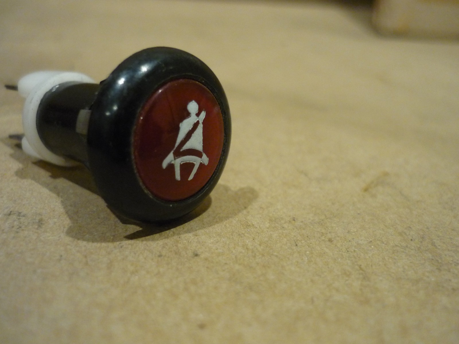 Ferrari  308,328 - Seat Belts  Indicator Lamp - P/N 60787000