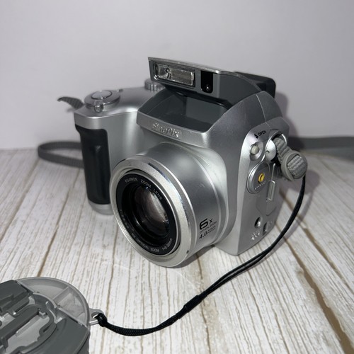 FUJIFILM FinePix S3100 4MP Digital Camera With 6x Optical Zoom Tested Working ✅ - Picture 4 of 14