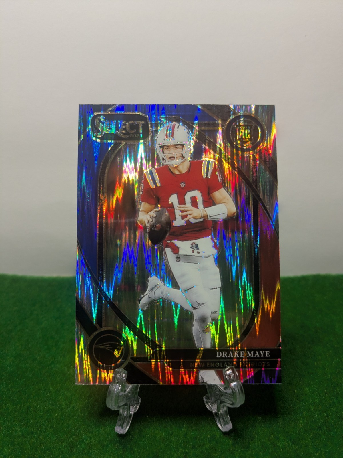 2024 Select Drake Maye Red & Blue Shock CLUB LEVEL RC Color Match #218