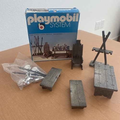 Vintage Playmobil 3262 – Knights Accessories Set – 1972 C