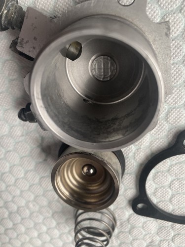Kawasaki 13231-1072 ZG1000 ZR1100 ZRX GPZ ZX11 Clutch Slave Cylinder 96 97 98 99 - Picture 10 of 11