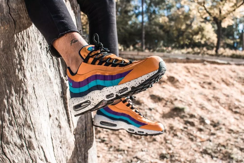 Nike air max 95 premium se on feet cheap