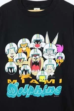 Remake Looney Tunes Miami Dolphins Basic Black T shirt Graphic tee HN2534