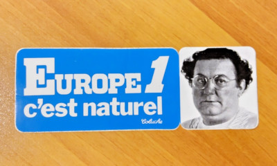 COLUCHE ORIGINAL 1978 radio Europe1 sticker Les restos du coeur vintage