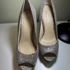 Inc International Concepts Shoes, Size 8.5m Pumps Silver Confetti Heels.