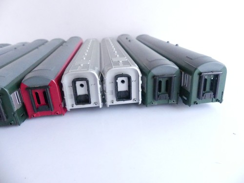 JOUEF 10 CAISSES + CHASSIS VOITURES VOYAGEURS DIVERS SANS TAMPON / SANS BOGIE - Foto 8 di 13