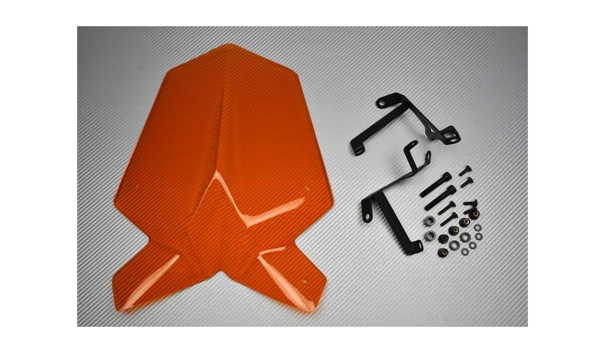 Pare-brise orange pour KTM Duke 250 réduisant les turbulences et la fatigue du motard