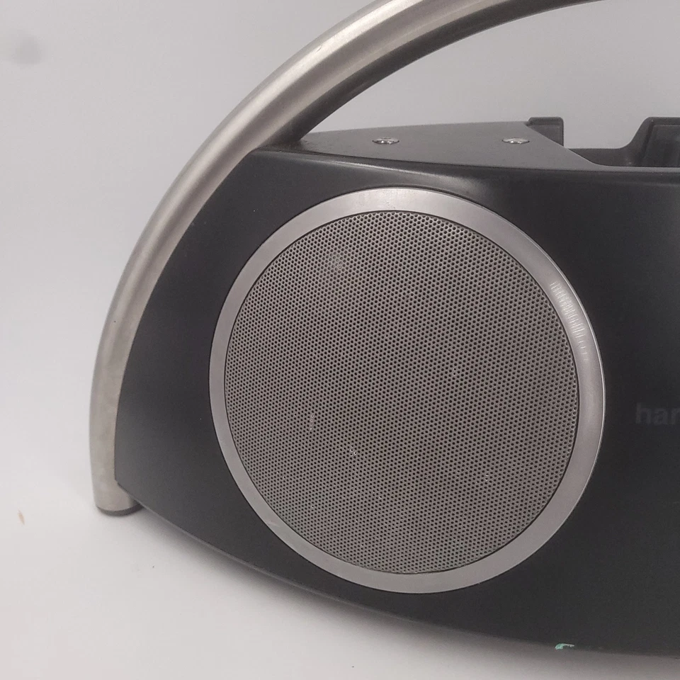 Altavoz Harman Kardon Go+Play para Apple/iPhone/iPod 30 pines/adaptador de CA Foto 2 de 4