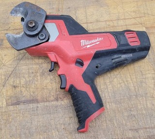 Milwaukee M12 600MCM Cable Cutter 2472 20 TOOL ONLY USED