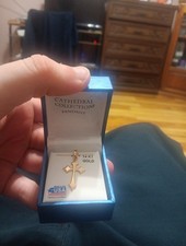14K Fully Solid Gold Cross Pendant Necklace with Gold Chain
