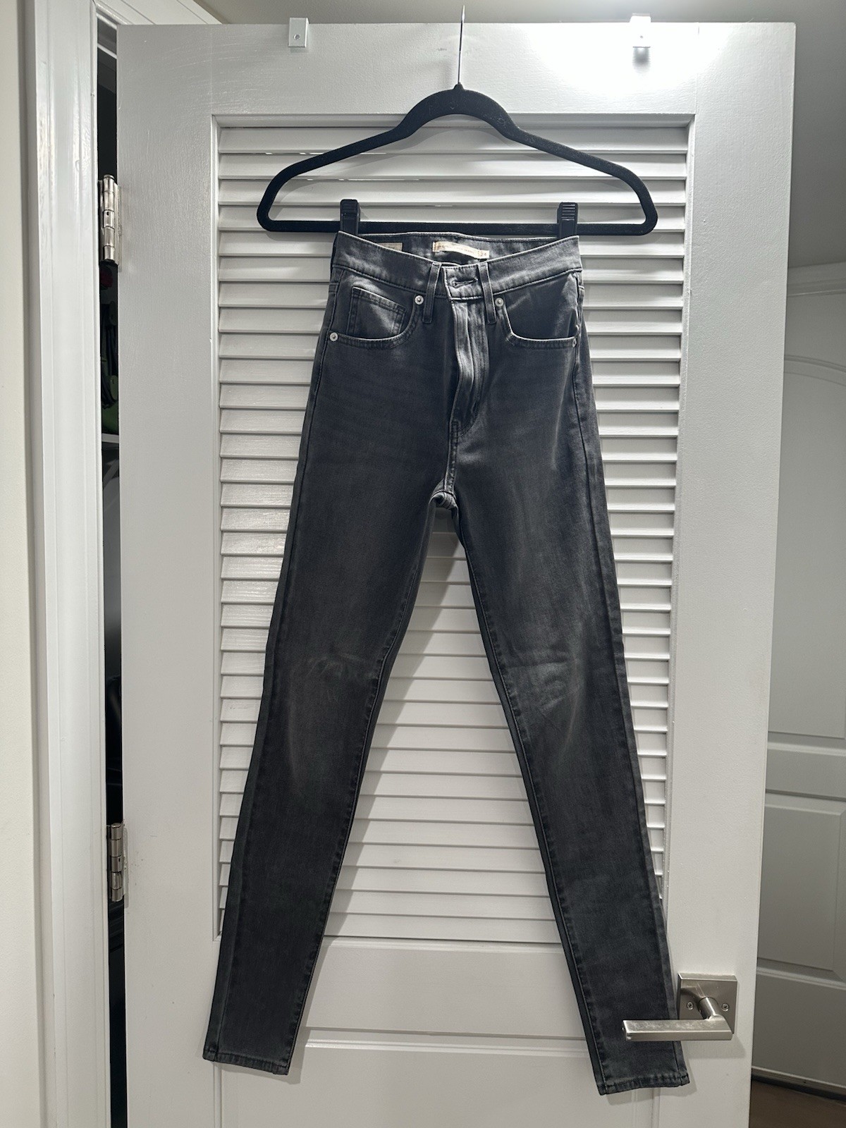Levi's Women's Mile High Super Skinny Jeans Dark Gray Wash, Size 24
