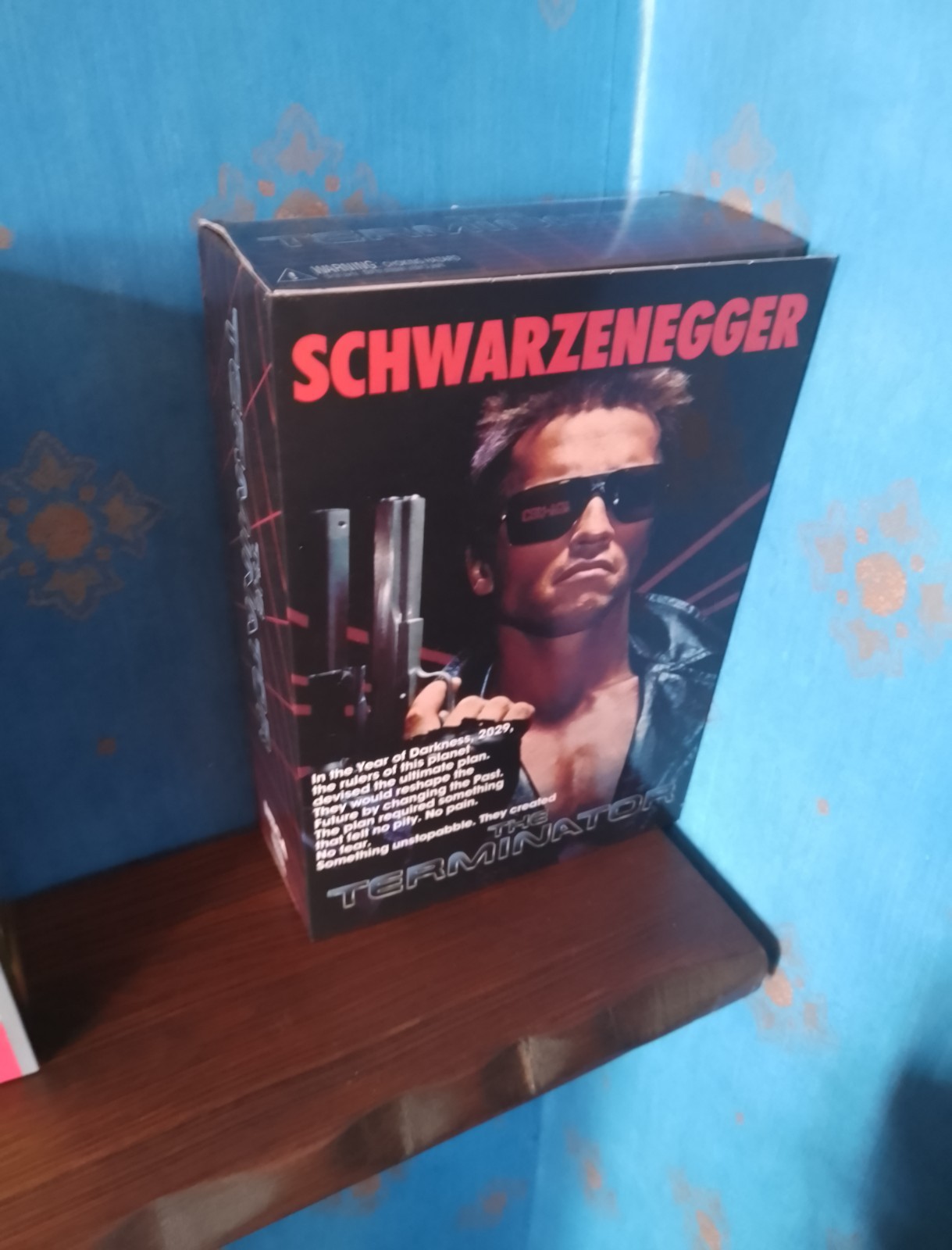 NECA Terminator 7"" Ultimate Tech Noir T-800 Figure