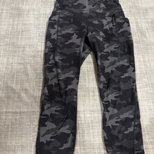 All in Motion Women's Size Medium Camo Leggings Charcoal Gray Pockets