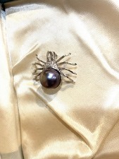 585 14K White Gold Black Pearl Diamond Spider...