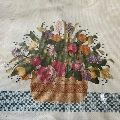Bucilla ''Gardener's Choice'' Cross Stitch Kit #18888 Floral Basket Aida Cloth