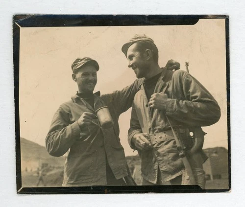 # 24 OLD WW2 MILITARY PHOTO GUADALCANAL  PHOTOGRAPHER ED GRABOWSKI  SNAPSHOT