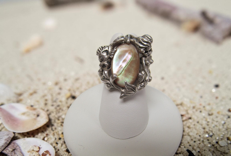 Vintage 1950s Sterling Silver Cyvra Abalone Mermaid Ring Size 5 (10.63g)
