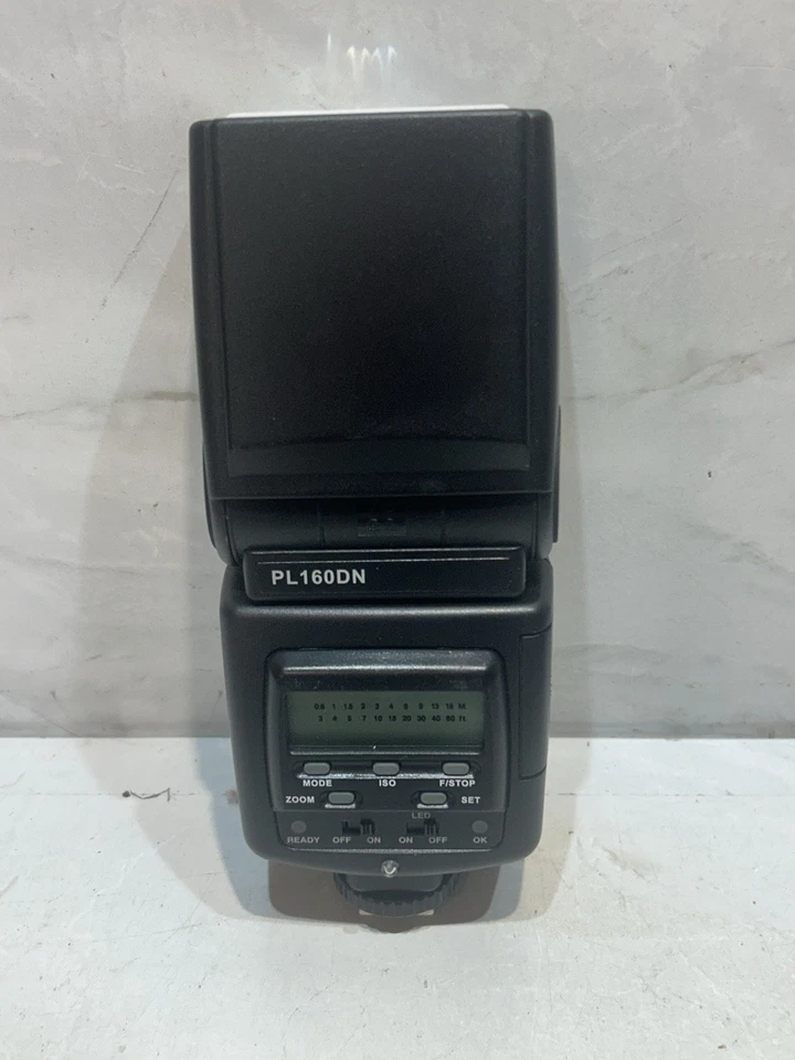 Polaroid PL160DN Studio Series Power Zoom DSLR AF DUA Flash - PL 160 - With Case - Image 4 of 4