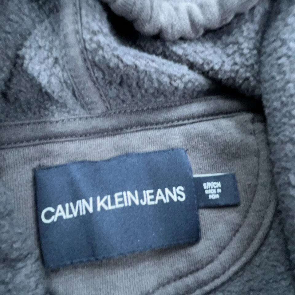 Moletom Calvin Klein com capuz feminino pequeno cinza branco suéter crop top feminino - Imagem 4 de 4