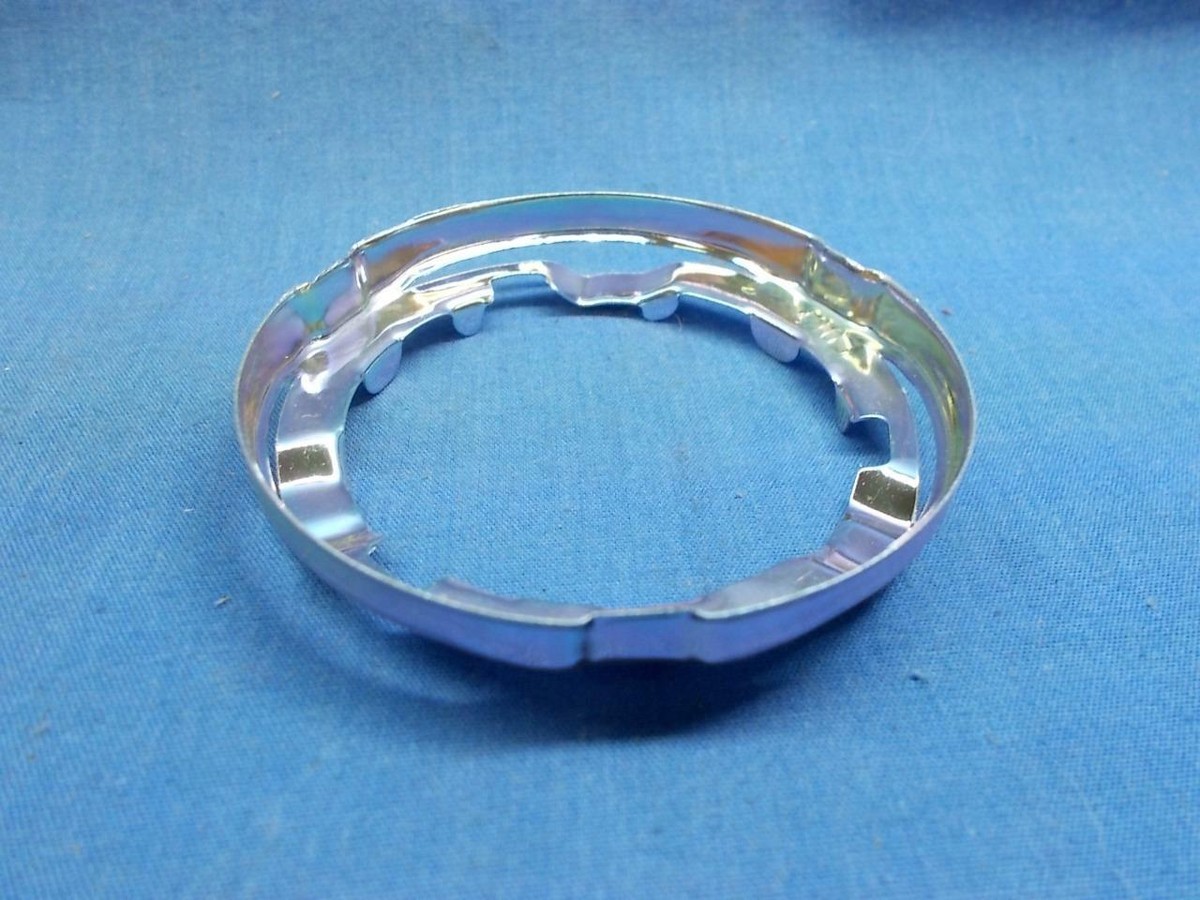 Yamaha 2F9-84375-00. OEM Bulb Fitting Plate. Fits XS YJ FJ XT XV