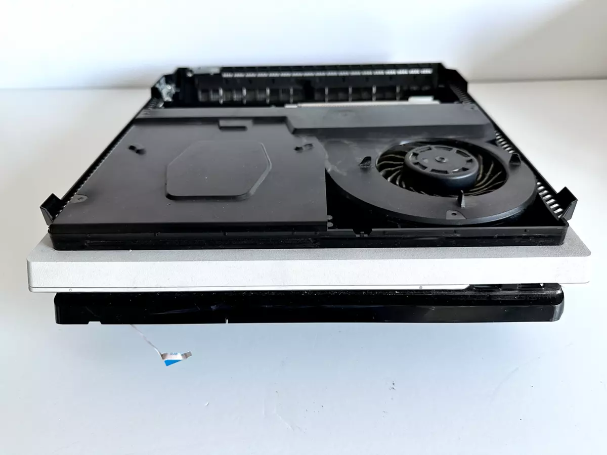 Sony cuh7115b top