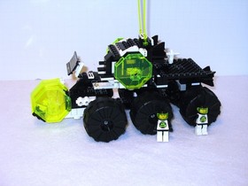 LEGO Space Blacktron II Spectral Starguider #6933  Complete