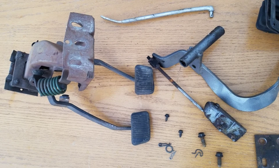 Pedales Z Bar conversión manual 1968 Ford Ranchero Torino Fairlane 68 69 1969 Foto 3 de 4