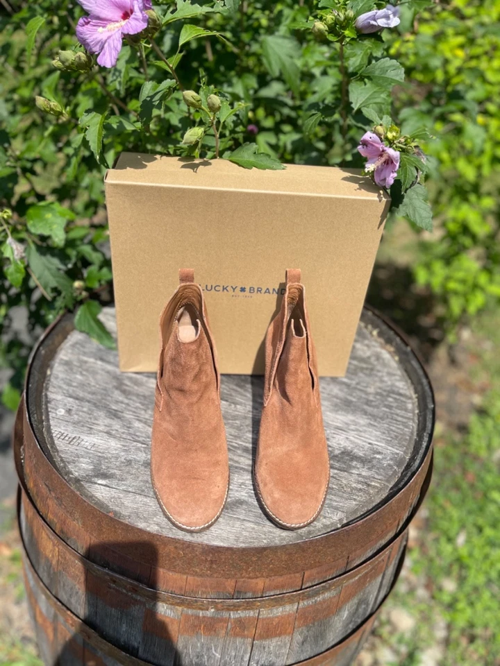 Lucky Brand Suede Wedge Ankle Booties LK- YONIANA Cognac Color Chipmunk US 8 - Image 4 of 4