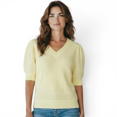 DR2 NWT Butter Yellow Crochet Short Sleeve V neck sweater-Medium