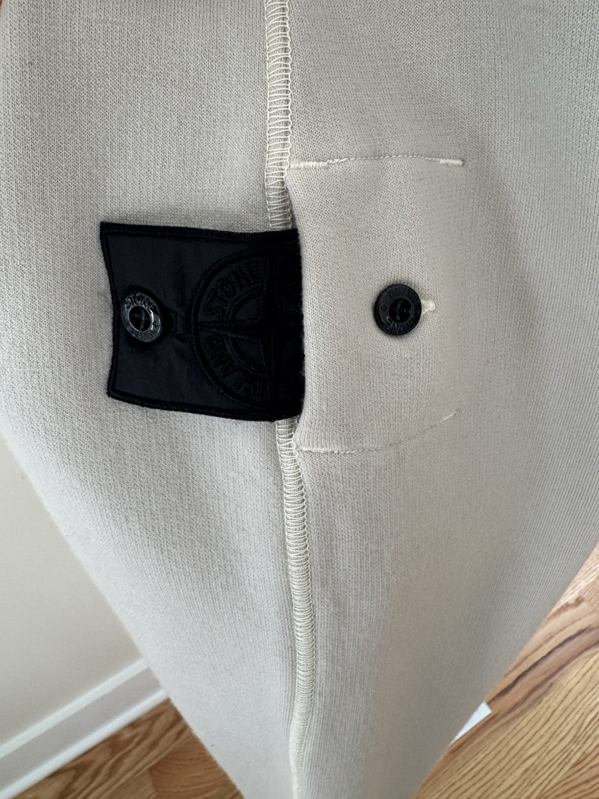 Stone Island Shadow Project logo-patch hoodie Cre… - image 9