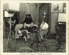 1932 Press Photo Lothar Mendes rehearses with Charles Laughton, Dorothy Petersen