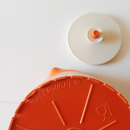 TUPPERWARE Konvolut orange, 2 x großer Krug oder Krug + Dose, 70er Jahre Vintage - Bild 4 von 9