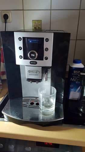 DeLonghi Perfecta cappucino ESAM5550.B negro pantalla jarra de leche nuevo mantenimiento - Imagen 2 de 15