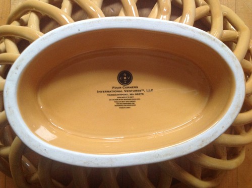 Porcelain Bread or Fruit Bowl Oven Safe by Four Corners International - Picture 5 of 11