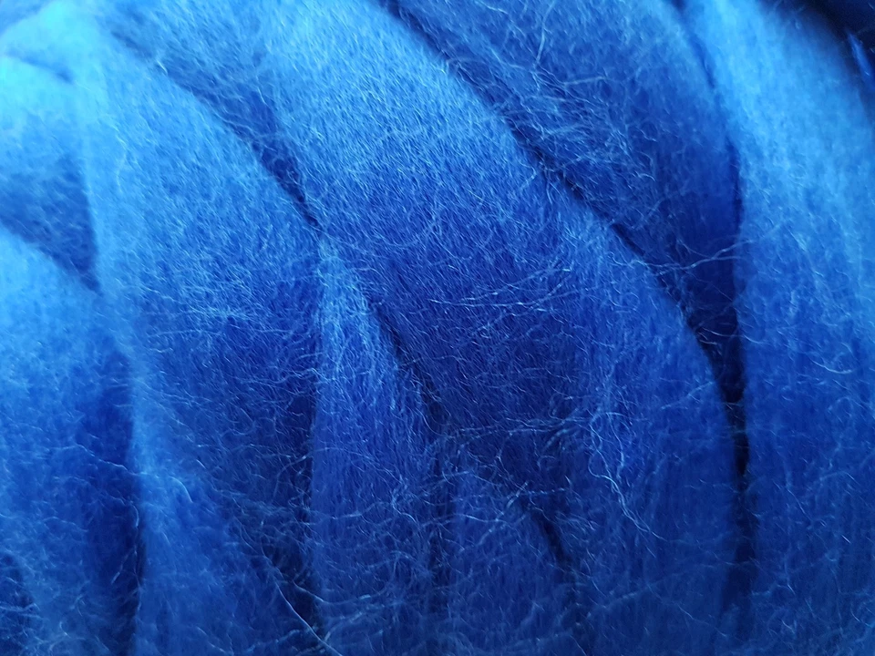 Giant Super Chunky Jumbo 100% Merino Wool Yarn for Arm Knitting from Australia - Image 4 of 4