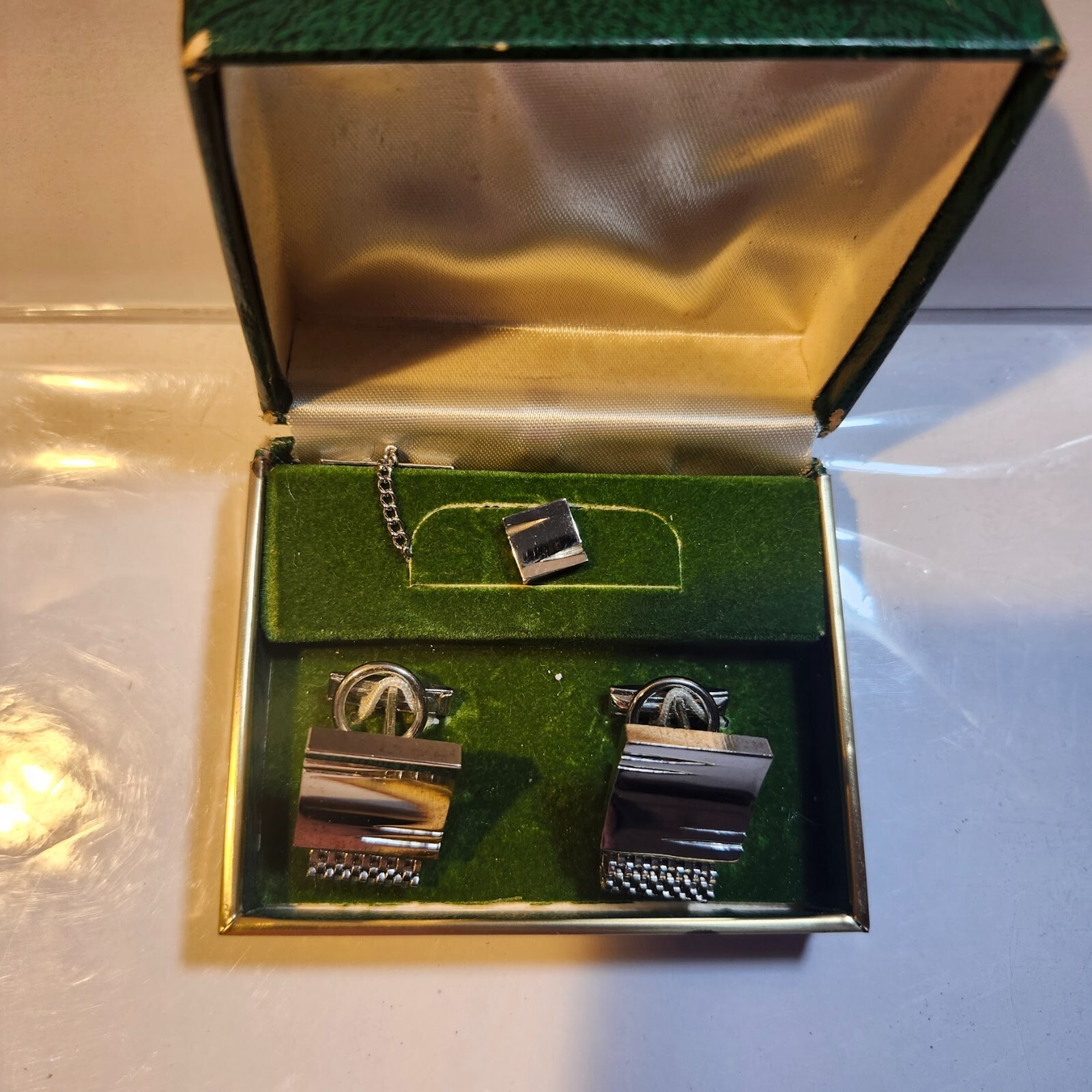 Vintage Silver Tone Cuff Links w/ Tie Pin image 7