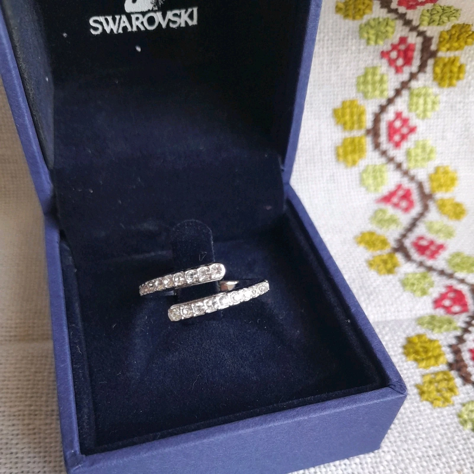 Anello in cristallo Swarovski con scatola [2]