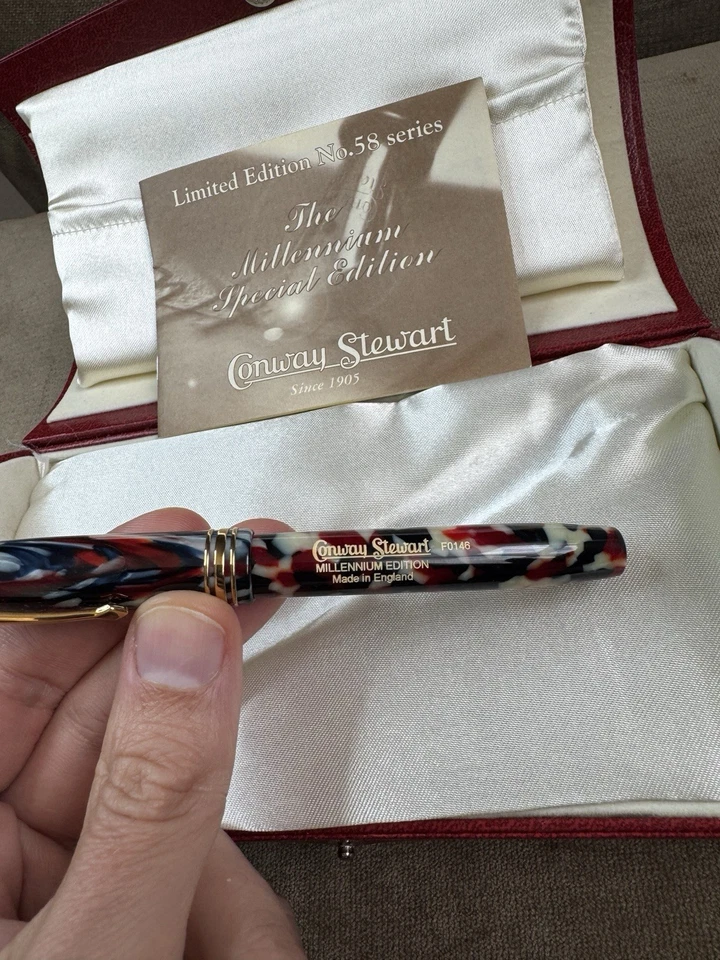 Pluma Conway Stewart "Millenium" Serie 58 Edición Especial Casein Foun'tn Sin Entintar Foto 3 de 4
