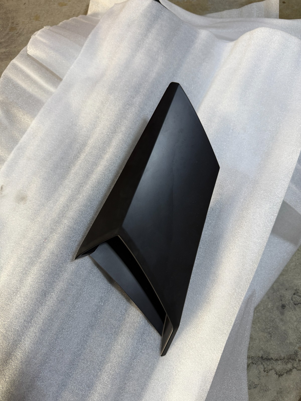 Lamborghini Aventador Engine Side Air Intakes 470.122.194D 470.122.193D