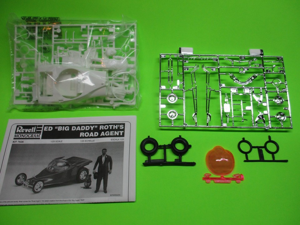 ROAD AGENT ED ROTH MODEL KIT COMPLETE WITH ED FIGURE AND MINI RAT FINK ...