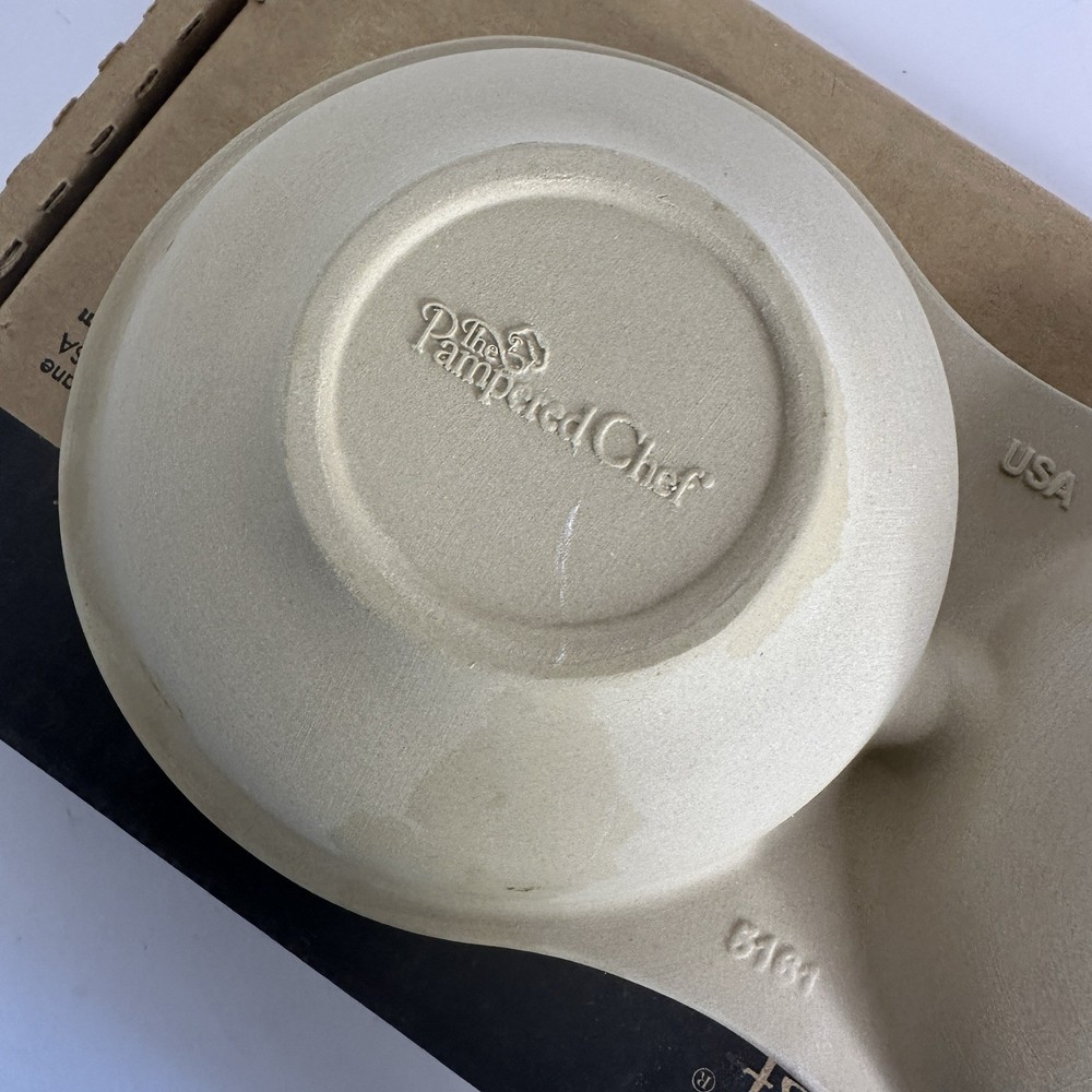 Pampered Chef Stoneware Egg Cooker Bread Bowl Baking Dish with Box 5132 1372
