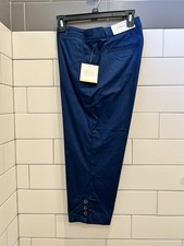 Women  s Capri Pants